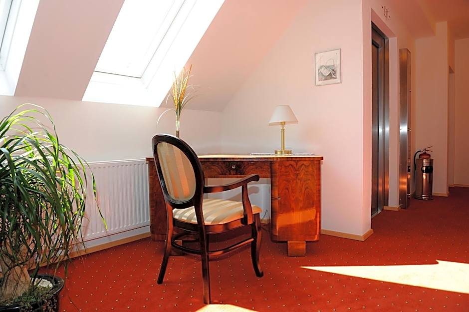 Hotel-Gasthof-Fleischerei - Zur alten Post