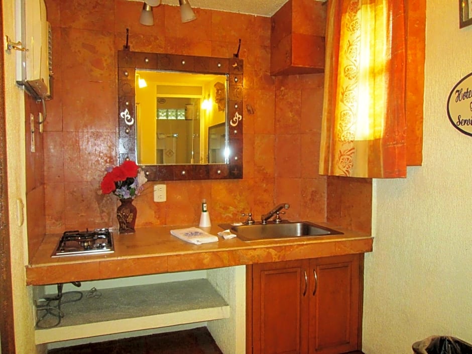 Hotel Real Azteca