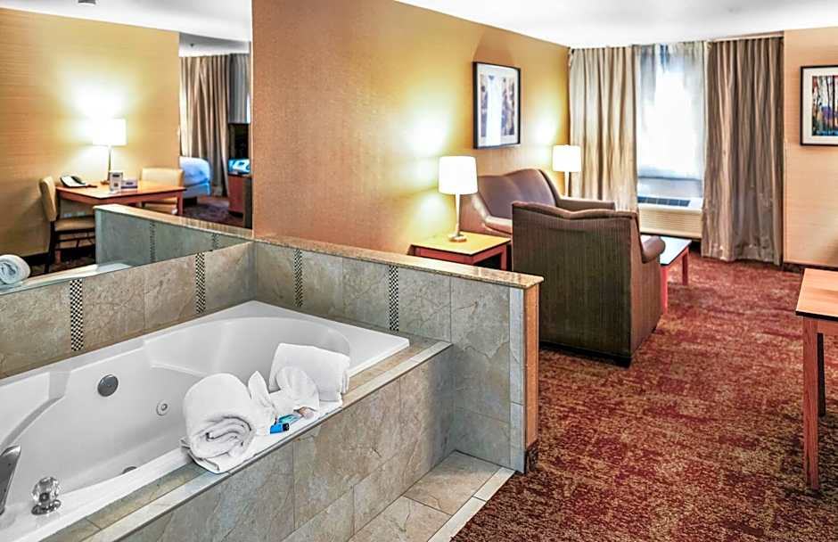 Crystal Inn Hotel & Suites - Midvalley