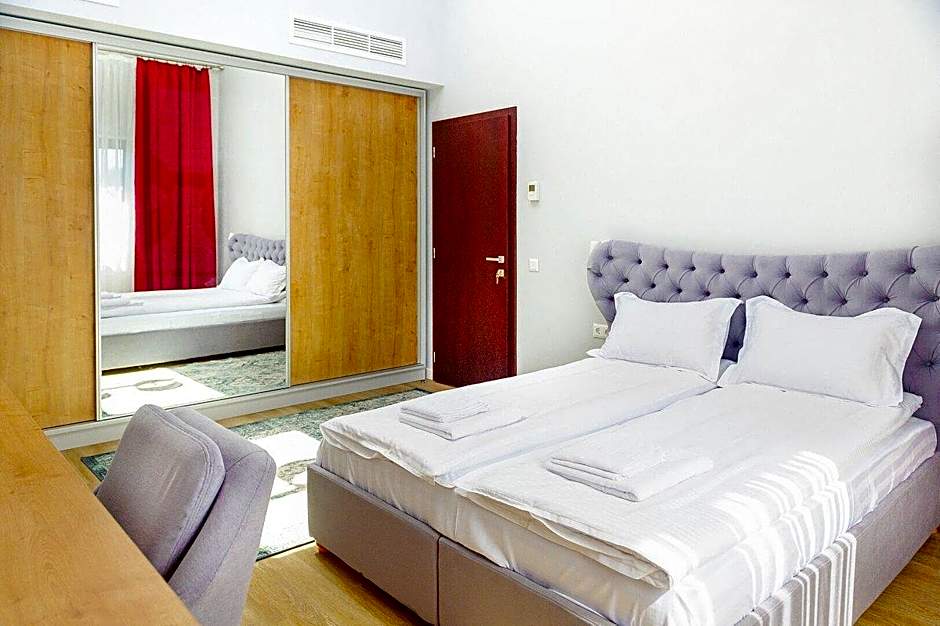 H11 Downtown Apartments