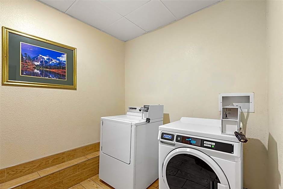 Best Western Firestone Inn & Suites