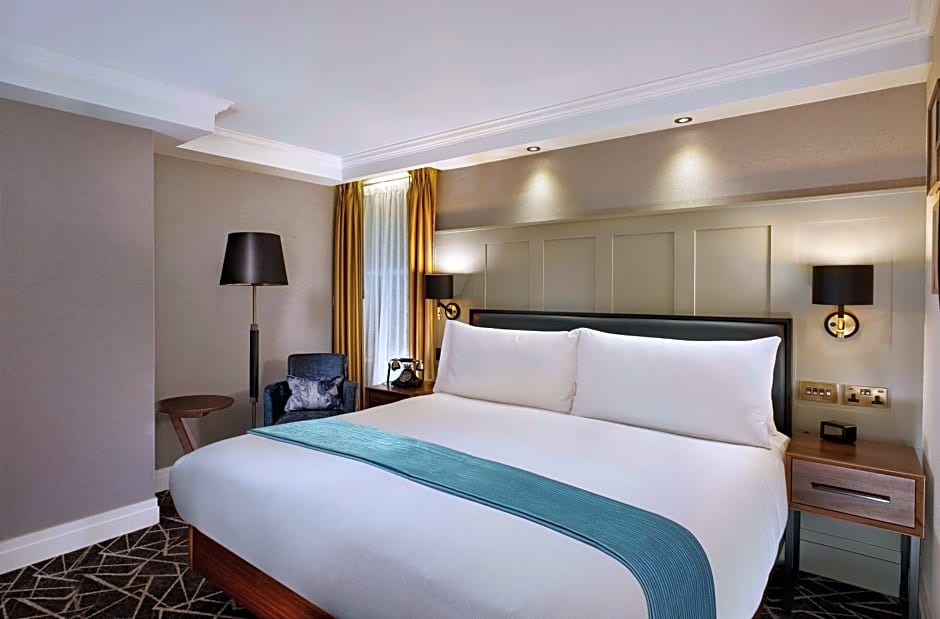 100 Queen's Gate Hotel London, Curio Collection by Hilton