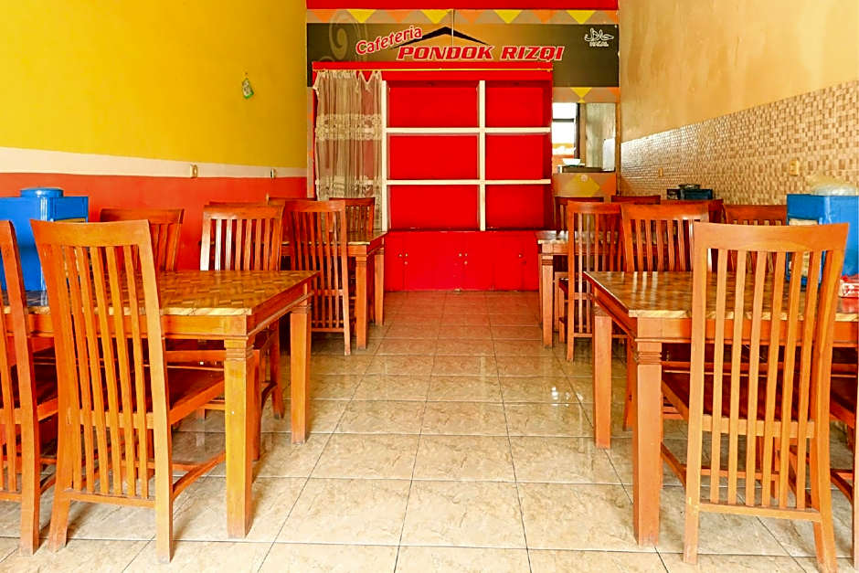 Penginapan Pondok Rizqi Syariah