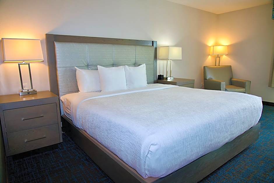 La Quinta Inn & Suites by Wyndham St Paul-Woodbury