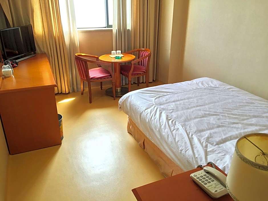 Central Hotel