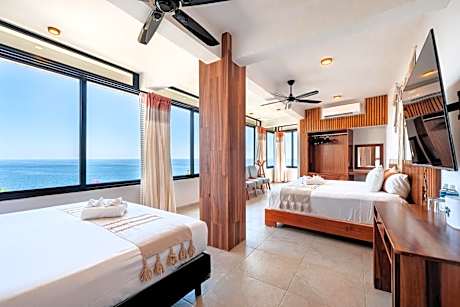 Deluxe Queen Room with Two Queen Beds