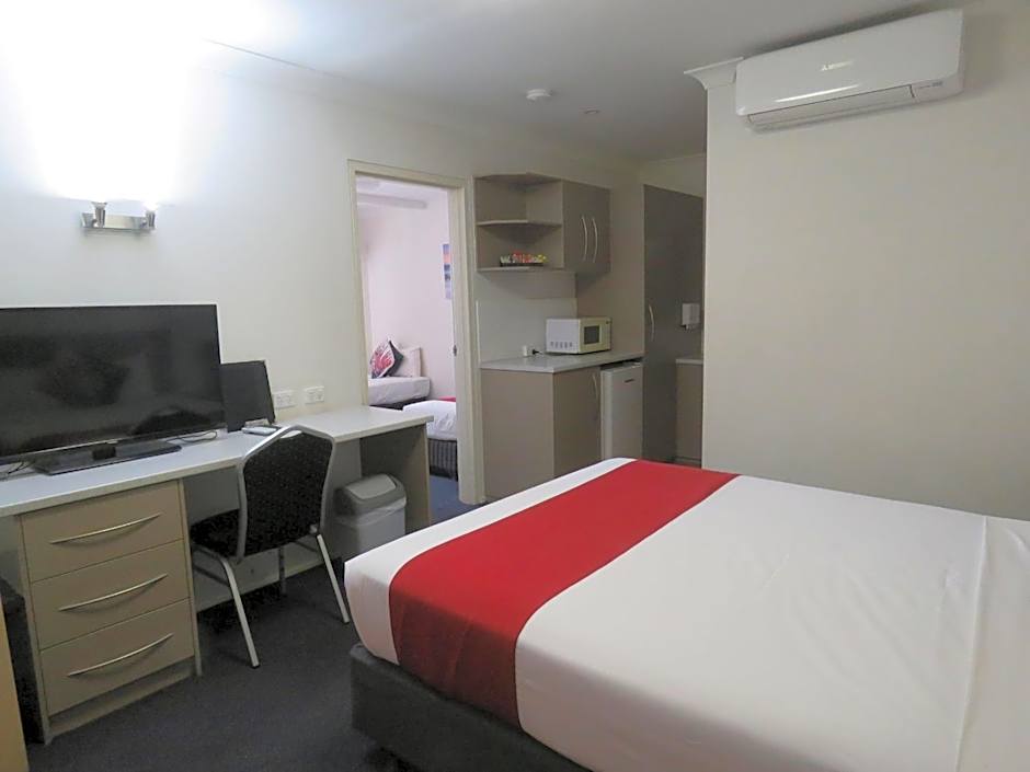 Burke & Wills Mt Isa