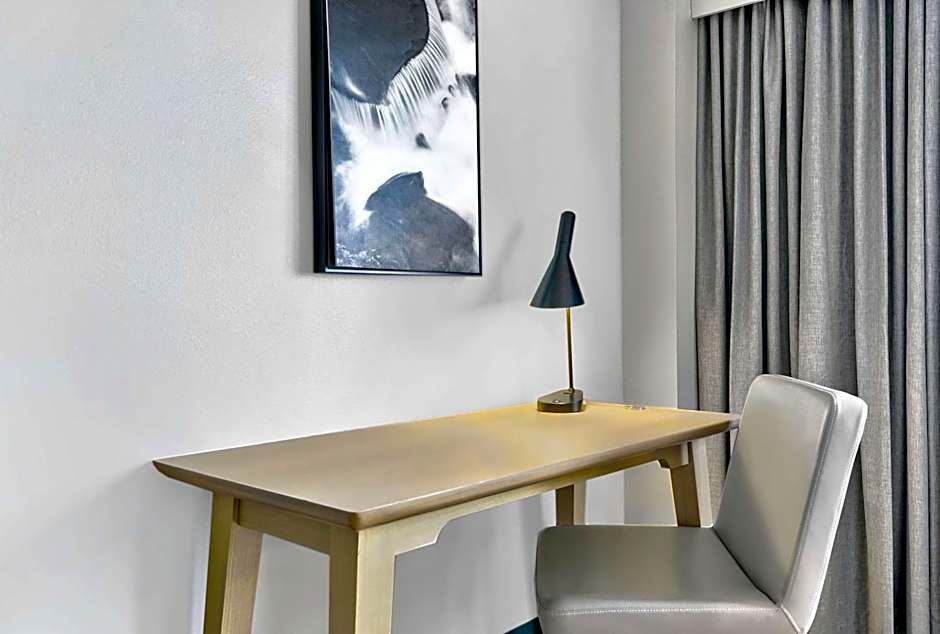 DoubleTree by Hilton Davenport