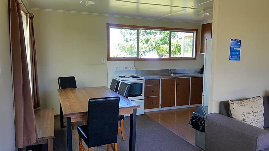High Country Lodge, Motels & Backpackers