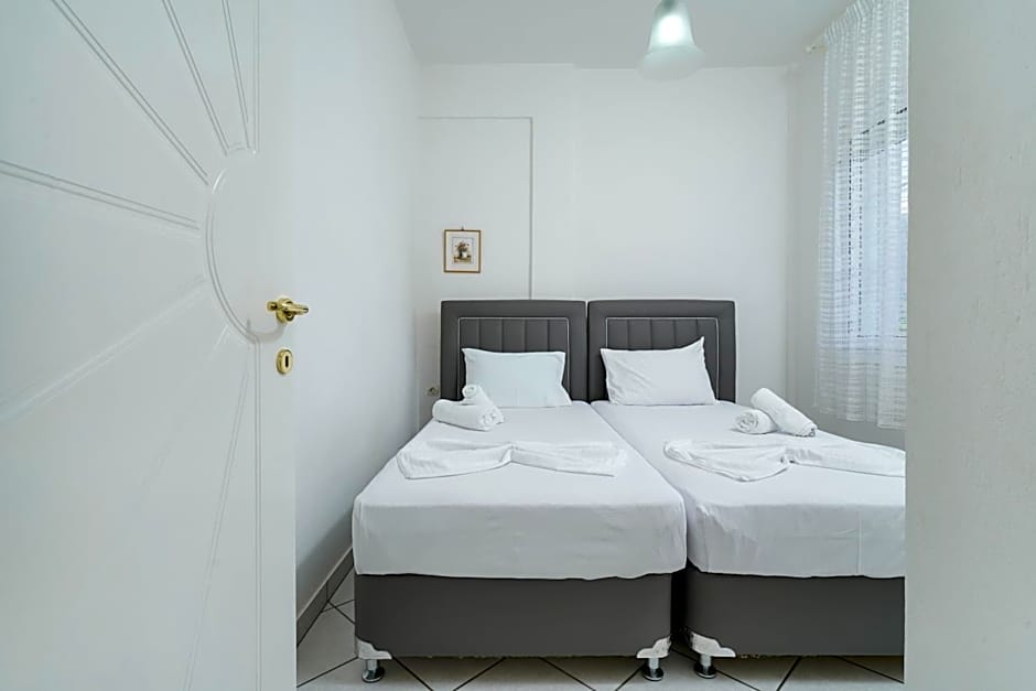 Melathron Rooms & Apartments