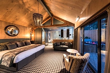 Treehouse Studio Suite