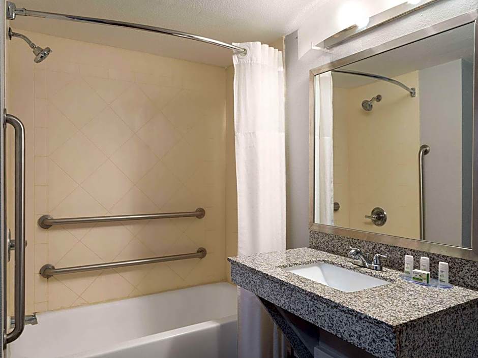 Baymont by Wyndham Indianapolis East