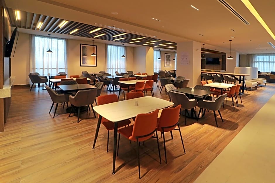 Holiday Inn Express - Monterrey - Fundidora By IHG