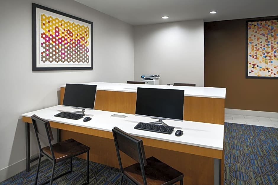 Holiday Inn Express - Richmond Downtown, an IHG Hotel