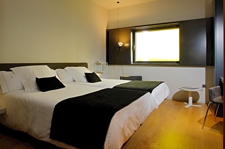 Deluxe Double Room with Extra Bed
