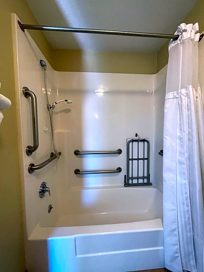Howard Johnson by Wyndham Ridgecrest, CA