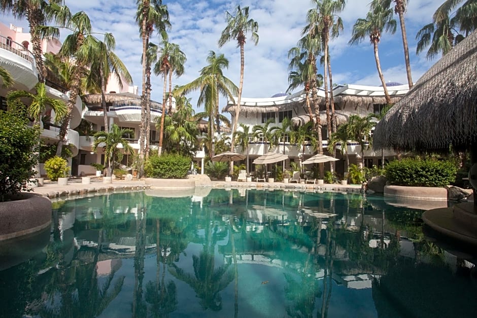 Club Cascadas De Baja