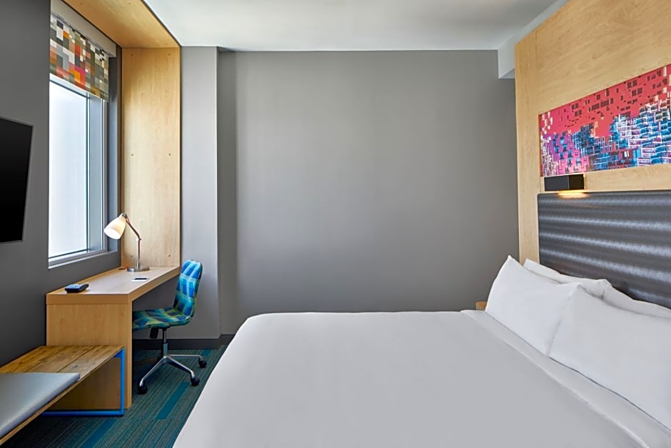 Aloft Miami Aventura