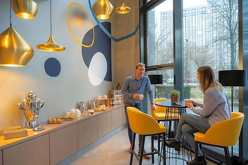 voco Dusseldorf Seestern By IHG