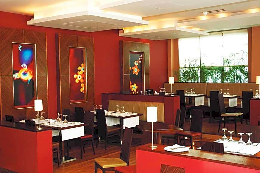 The Crown London, WorldHotels Distinctive