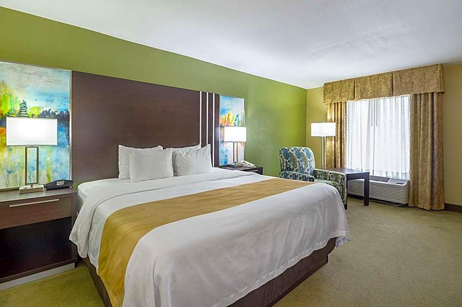 Quality Inn Paris