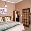 Caracal Lodge