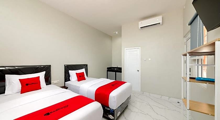 RedDoorz near GSG UNILA Lampung