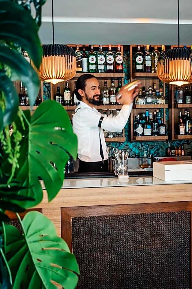 Five Seas Cannes, a Member of Design Hotels™