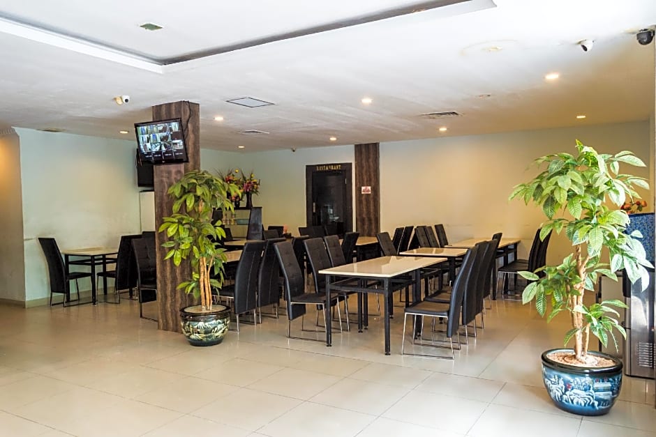 Capital O 664 Romance Hotel