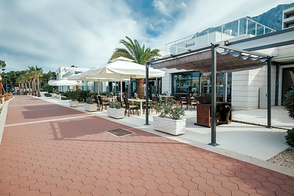 Romana Beach Apartments