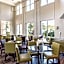 La Quinta Inn & Suites by Wyndham Plantation At Southwest 6th Street