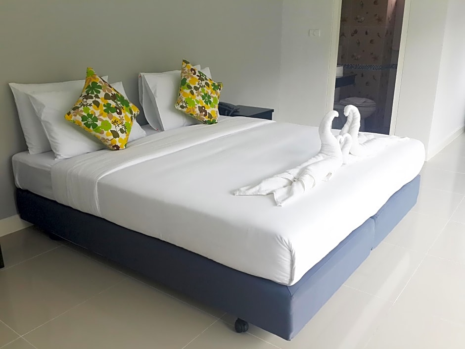 Karon Sea Side Hotel