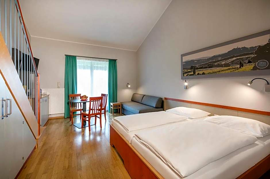 JUFA Hotel Vulkanland