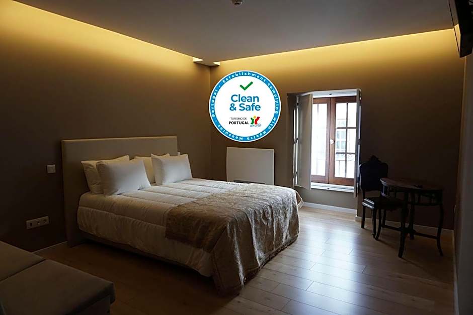 Feira Hostel & Suites