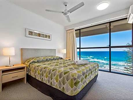 Three-Bedroom Apartment with Ocean View