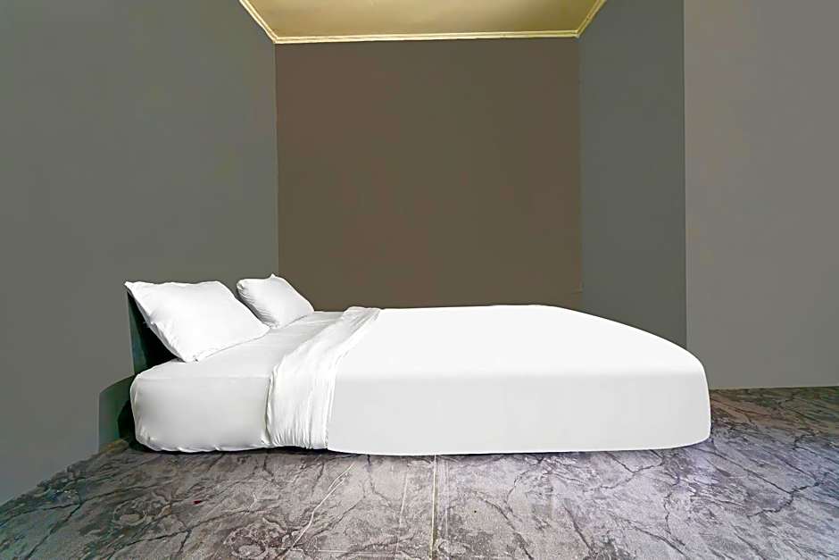 OYO Life 92694 Kost Nino