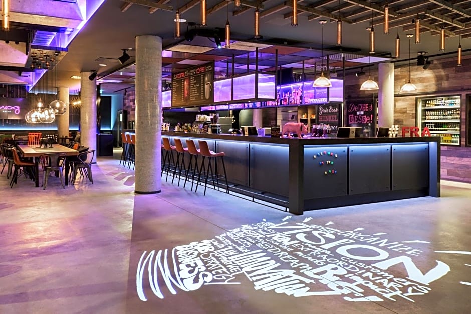 Moxy by Marriott Frankfurt East
