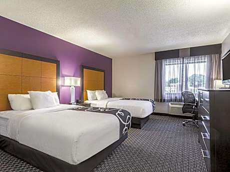 Deluxe Double Room with Two Double Beds - Non-Smoking