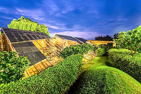 Mana Hotels