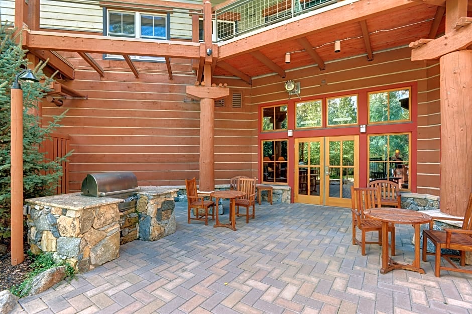 Jackpine & Black Bear Condominiums by Keystone Resort