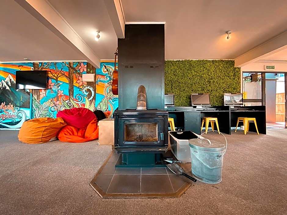 The Black Sheep Backpackers