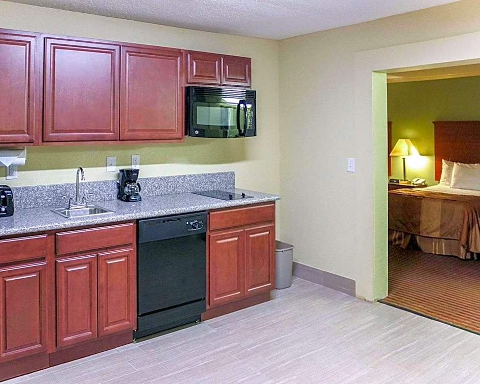 MainStay Suites Williamsburg Historic Area