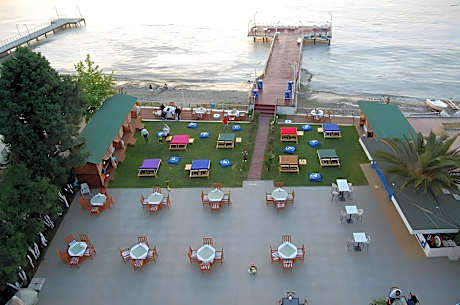 Grand Koru Otel Beach