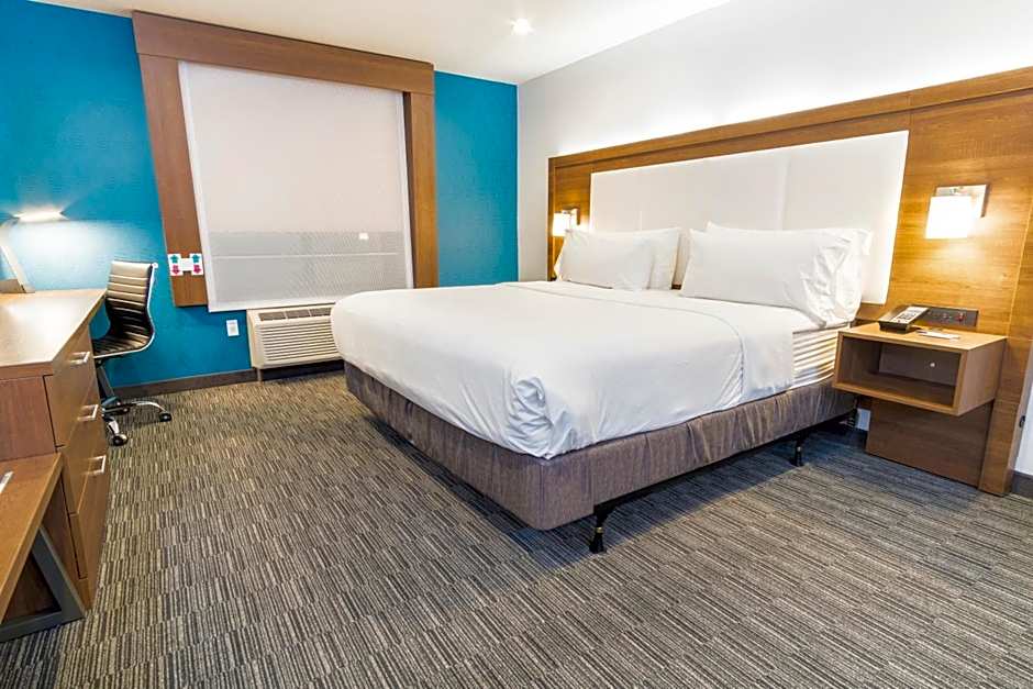 Holiday Inn Express Hollywood Walk of Fame By IHG