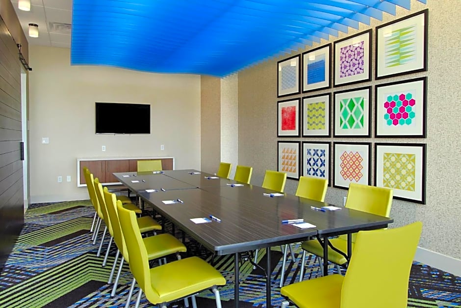 Holiday Inn Express And Suites Frisco NW By IHG