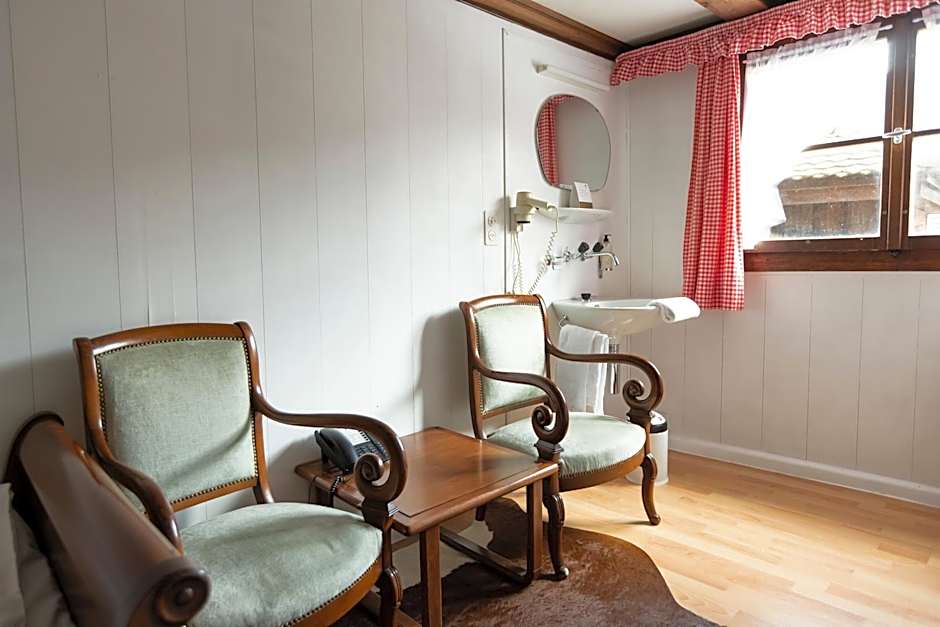 Swiss-Chalet Merlischachen - Historik Chalet-Hotel Lodge