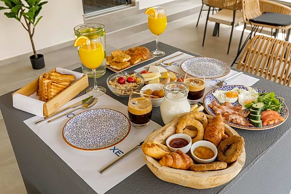 Costa De Luxe Suites