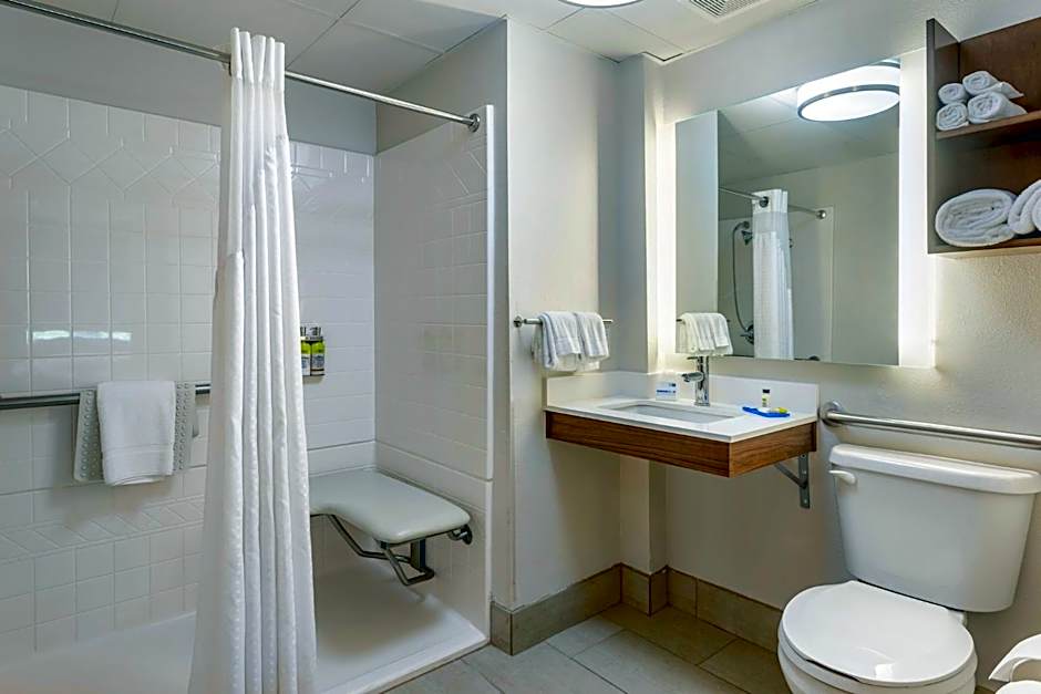 Holiday Inn Express Branson - Green Mountain Drive By IHG