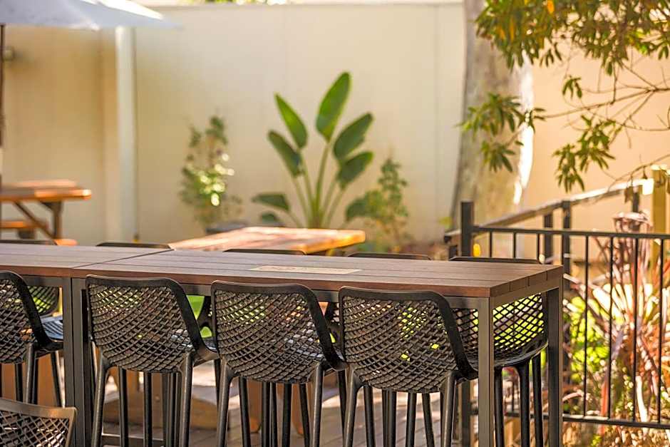 Nightcap at Regents Park Hotel