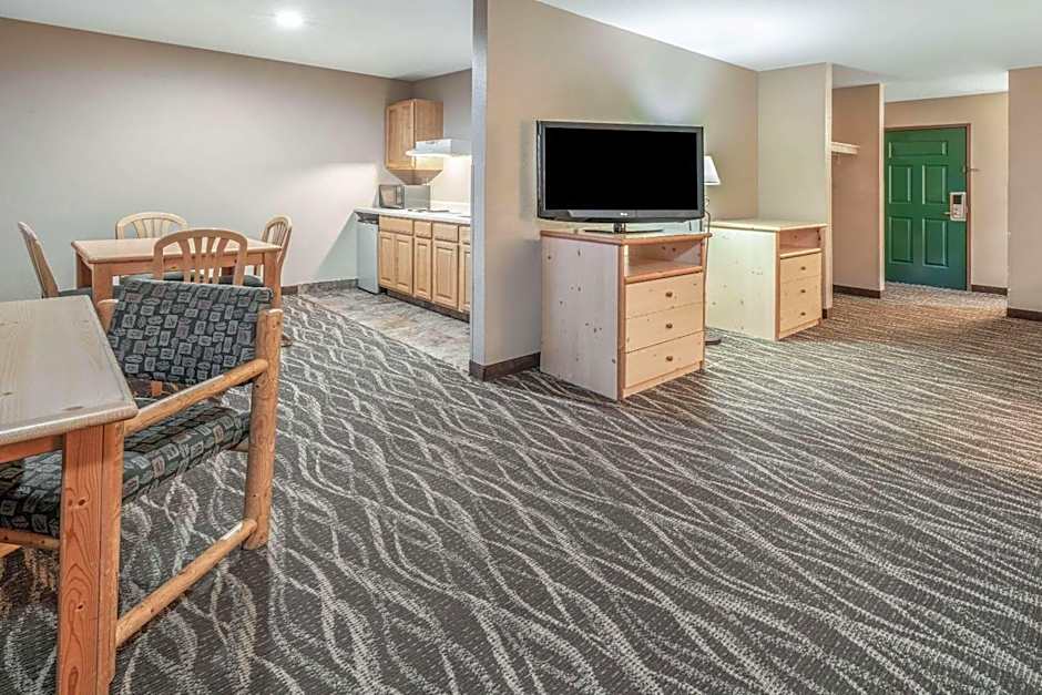 La Quinta Inn & Suites by Wyndham Belgrade / Bozeman Airport